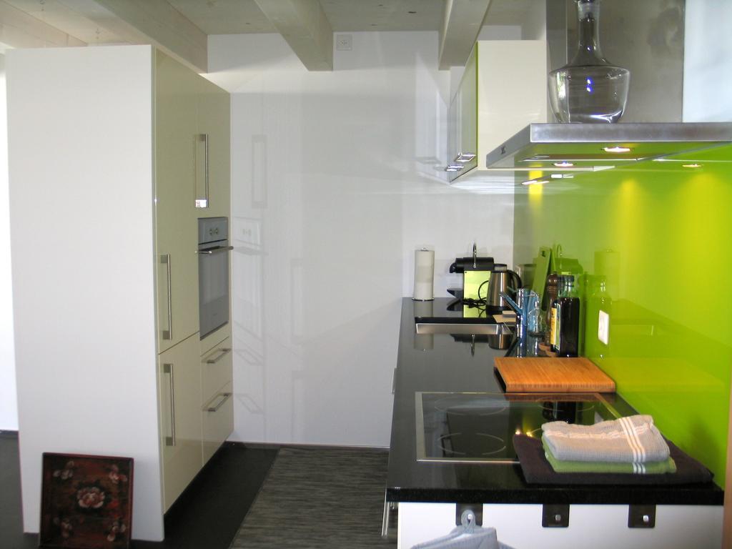 Artist'S Loft Zur Maloya Apartment Ormalingen Phòng bức ảnh